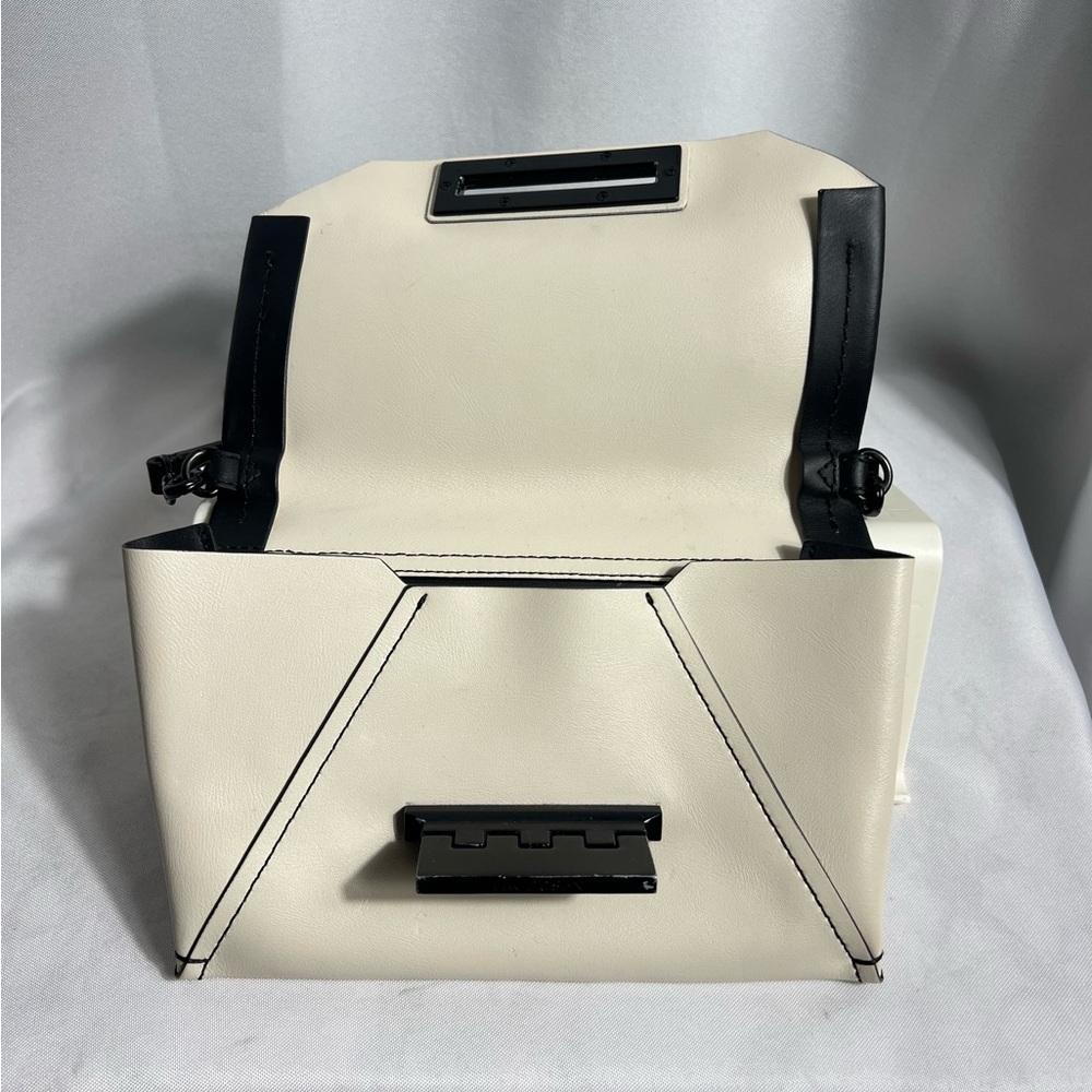 ZAC Zac Posen Crossbody With Dust Bag Black/White Soft Leather Turn Lock Closure - Picture 4 of 11